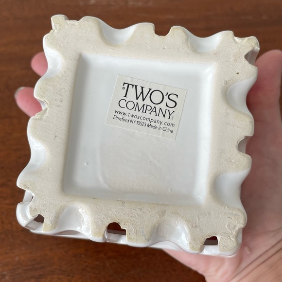 Two’s Company Solid White Square Ceramic Farmers Market Fruit Basket For Berries - Picture 5 of 5